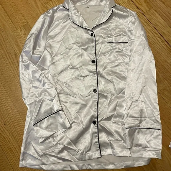 White pajama set - Picture 4 of 7